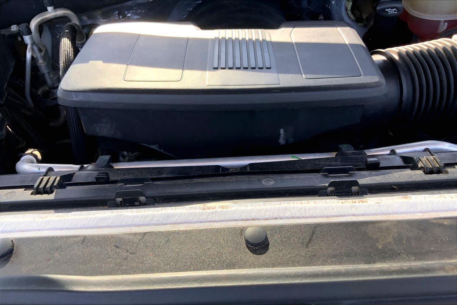Used 2019 Summit White Chevrolet RST image 33