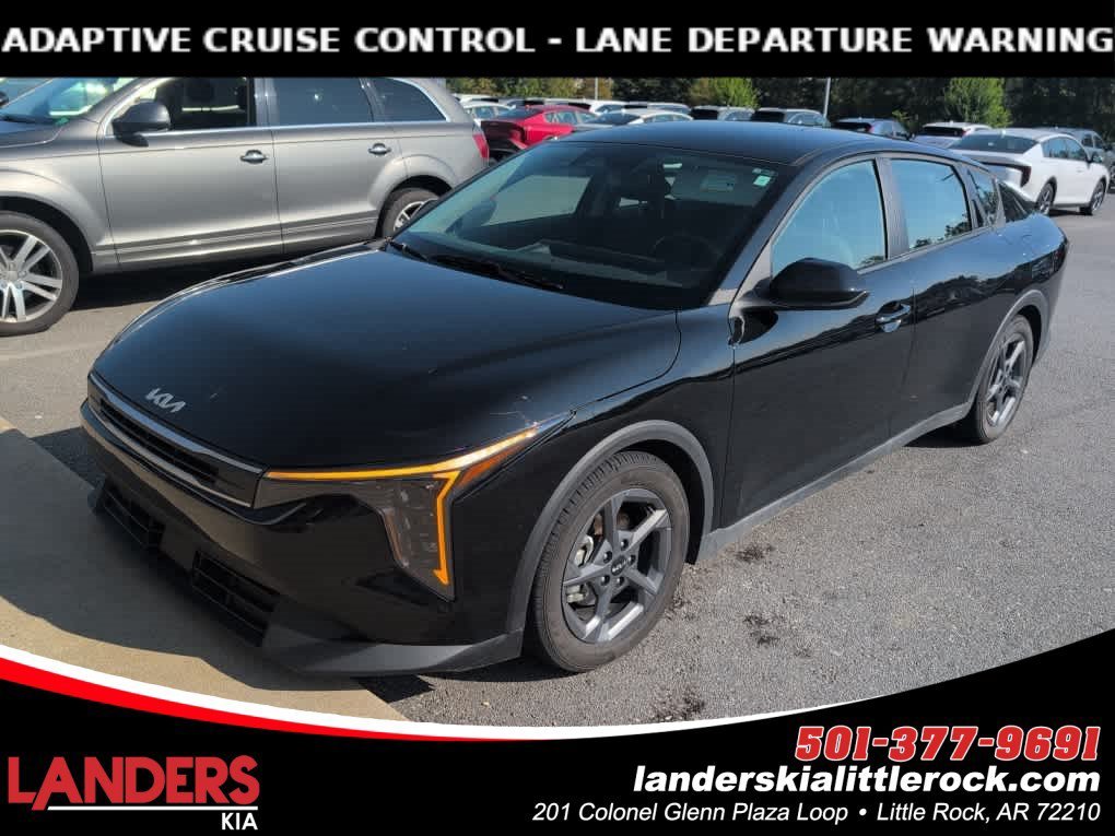 Used 2025 Aurora Black Pearl Kia LXS image 1