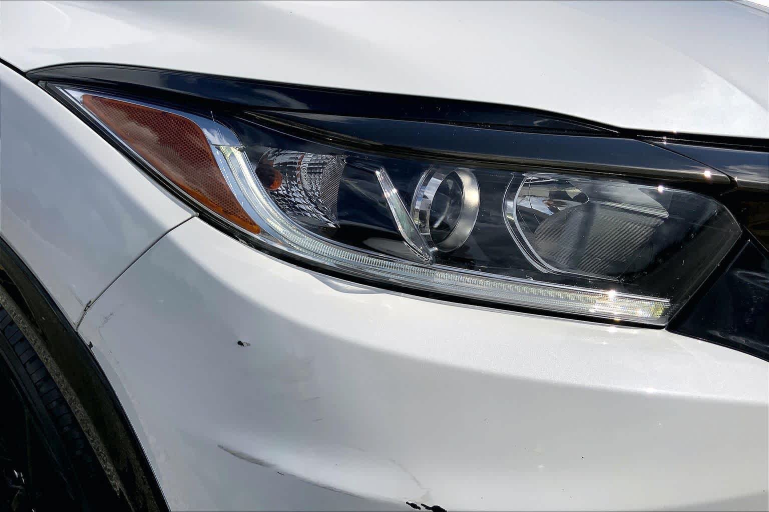 Used 2022 Platinum White Pearl Honda Sport image 27