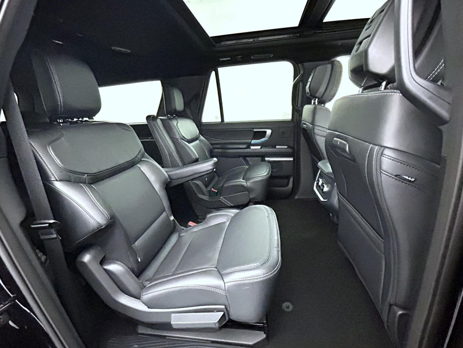 New 2027 Agate Black Metallic Ford Platinum image 19