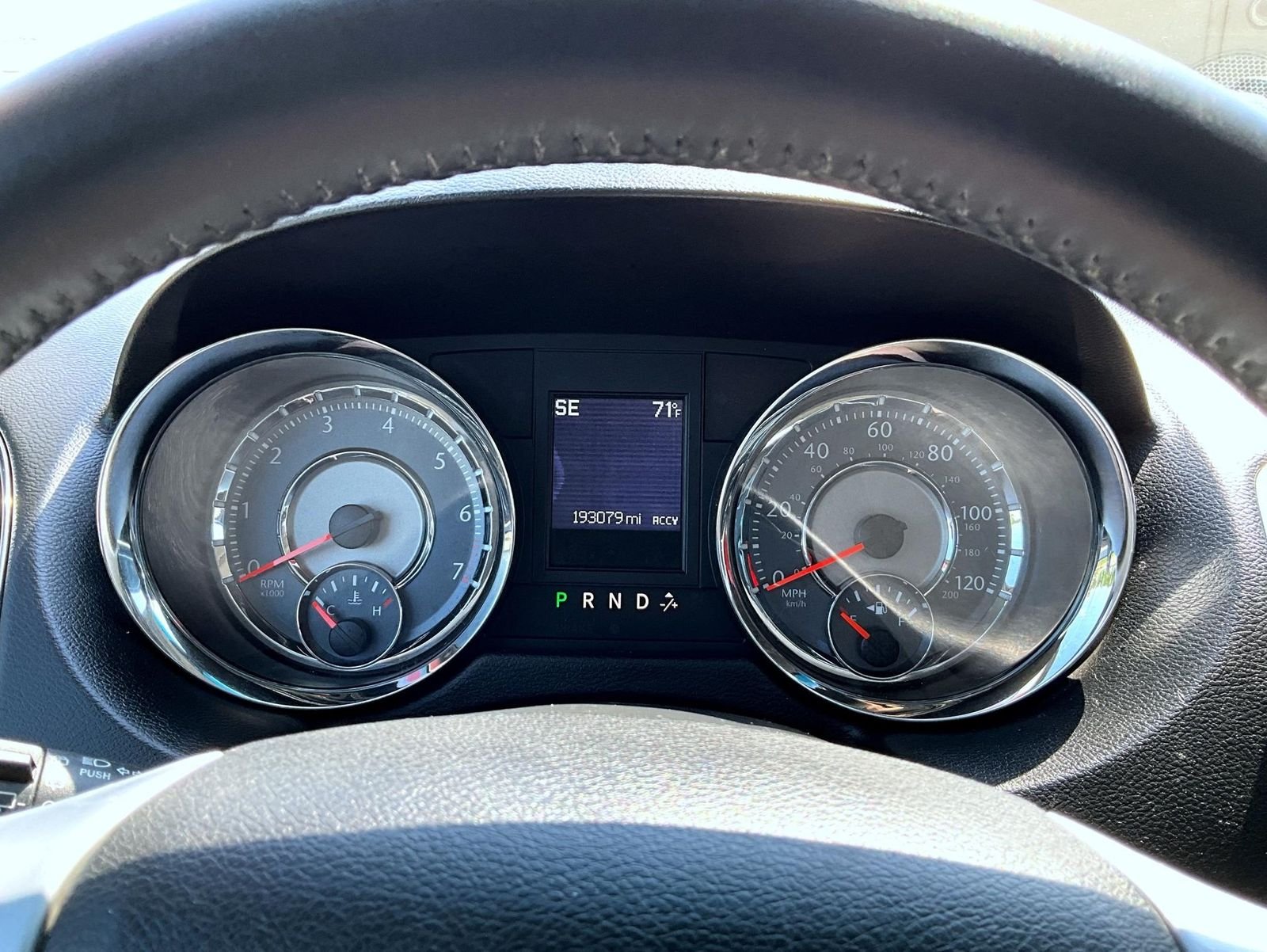 Used 2014 Beige Chrysler Touring image 12