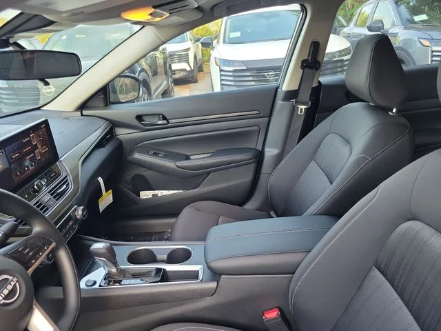 New 2026 Gray Nissan 2.5 SV image 15