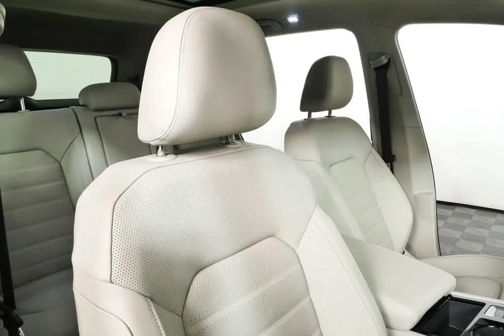 New 2026 Opal White Pearl Volkswagen 2.0T SEL image 22