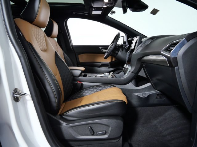 Used 2024 White Ford Titanium image 9