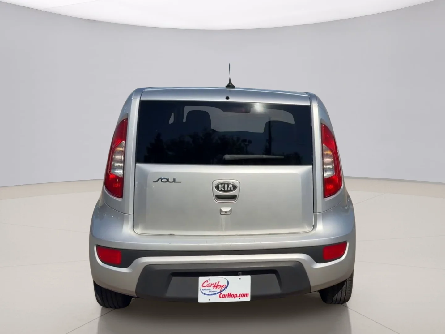 Used 2013 Silver Kia ! WAGON image 4