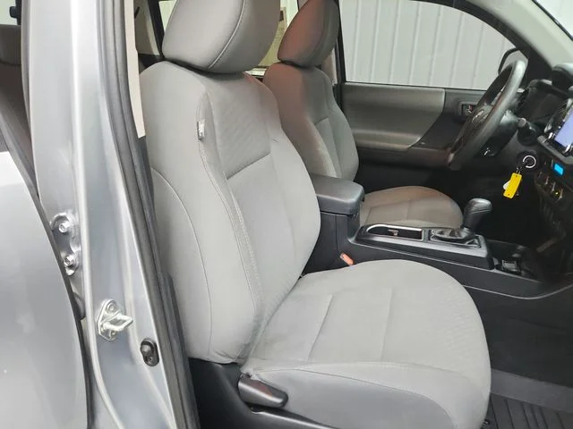 Used 2022 Silver Toyota SR image 33
