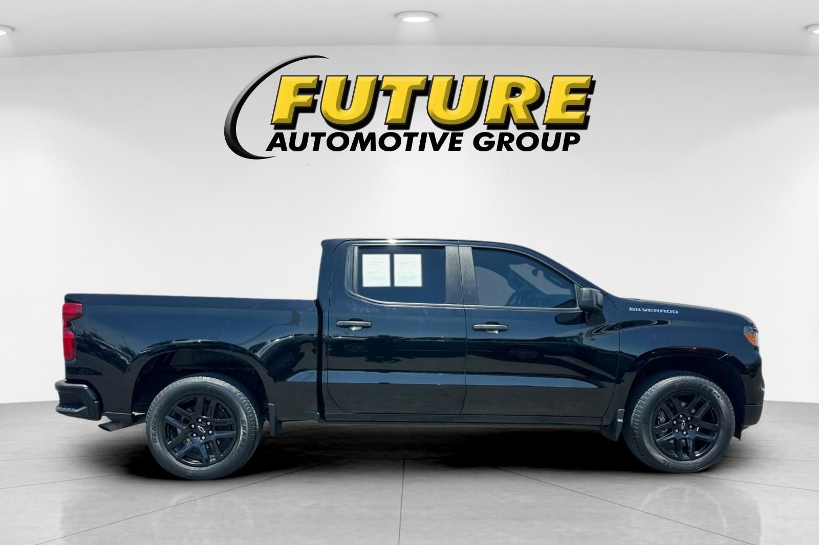 Used 2022 Black Chevrolet Custom image 3