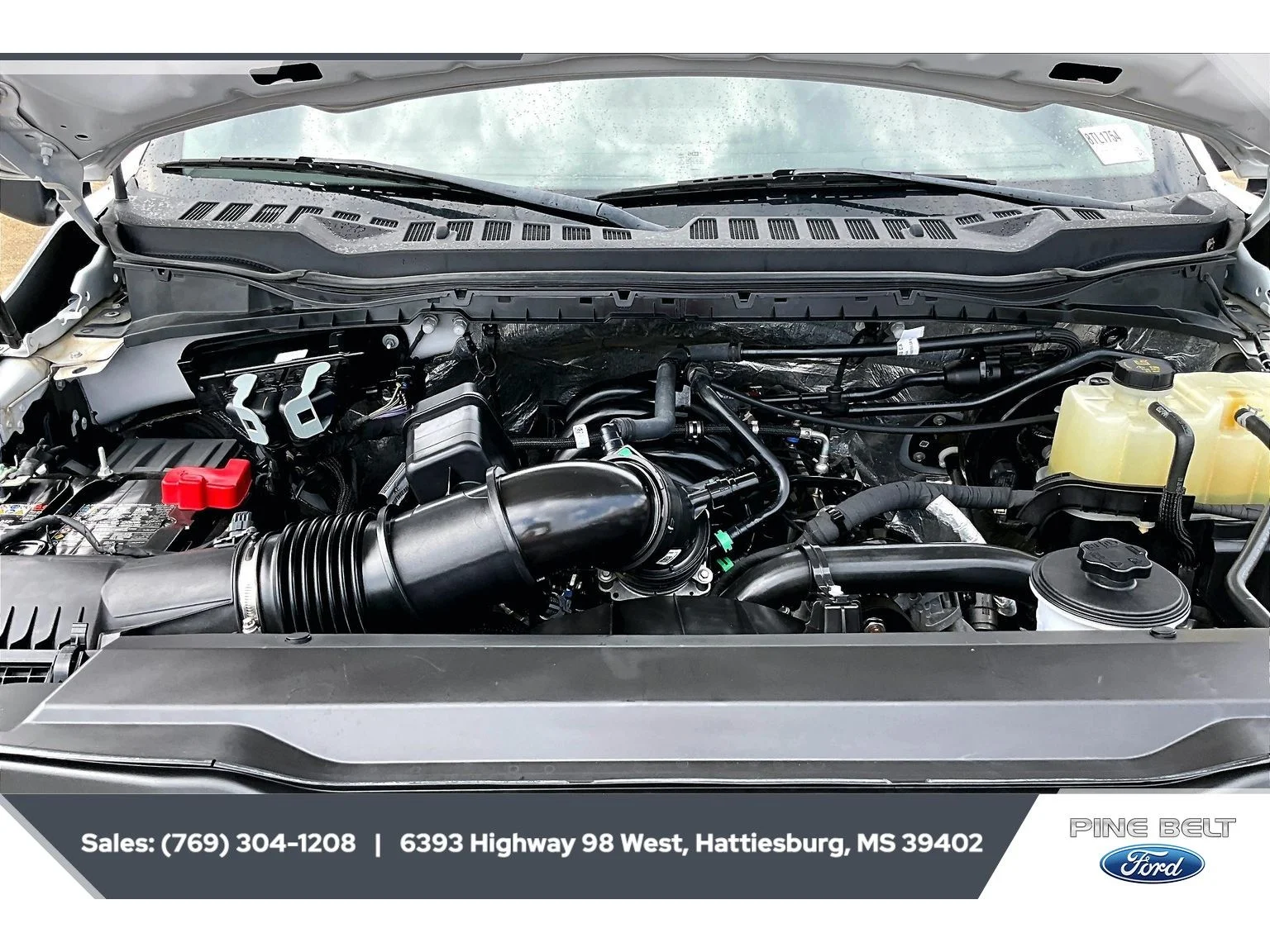Used 2023 Oxford White Ford XL image 8