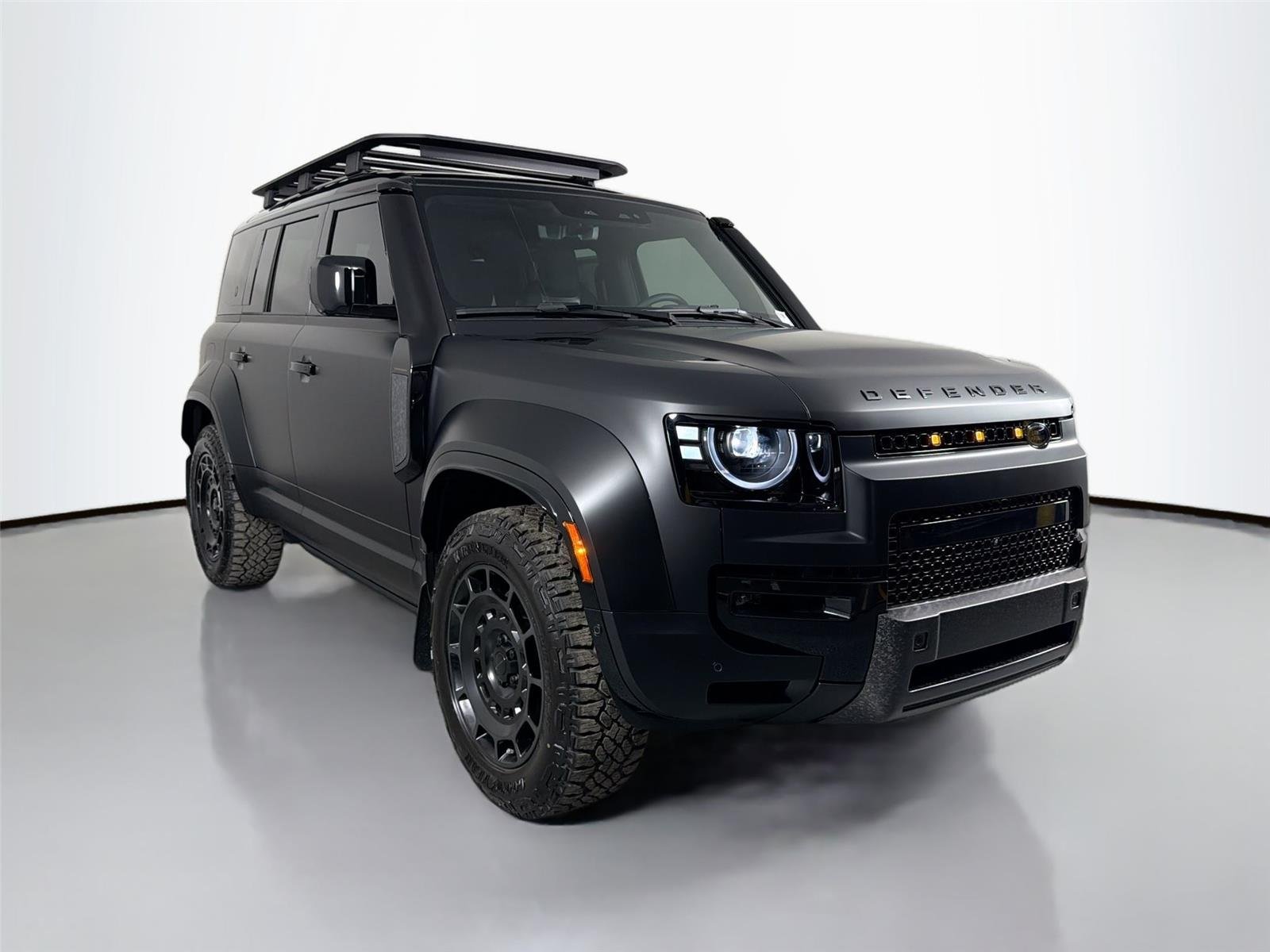 New 2026 Narvik Black LAND ROVER OCTA image 3