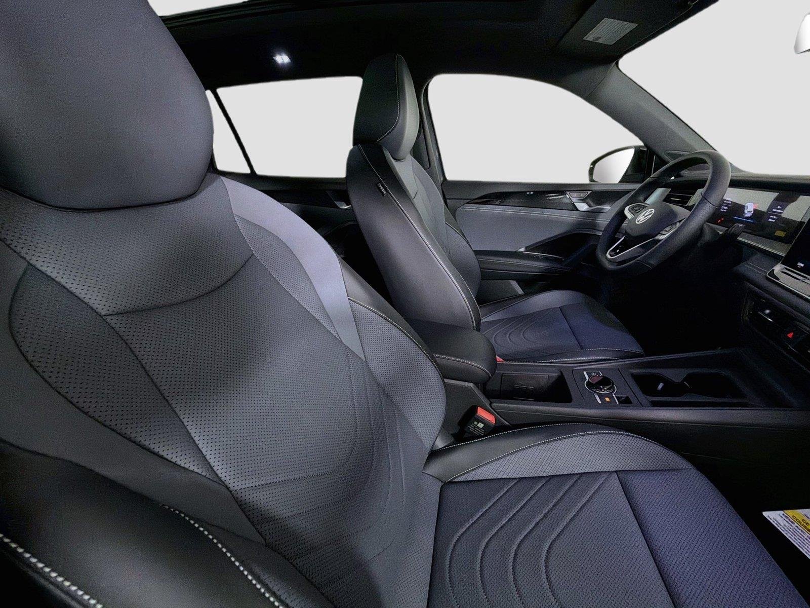 New 2026 Platinum Gray Metallic Volkswagen SE R-Line Black image 26