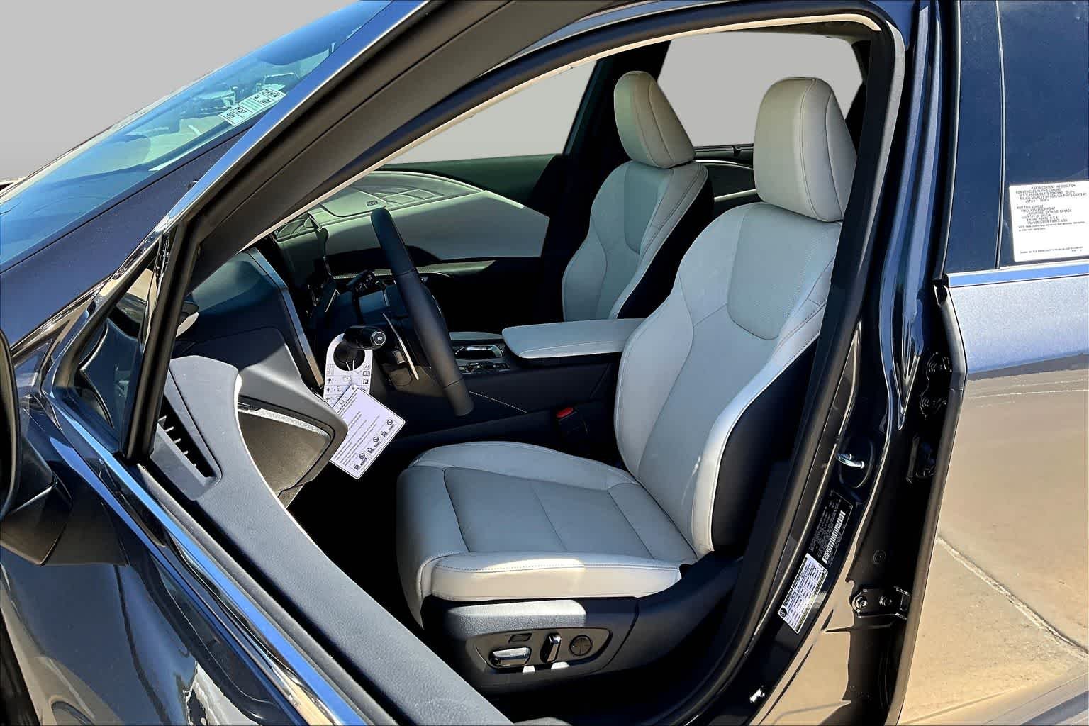 2026 Lexus RX 350 Luxury - Photo 9