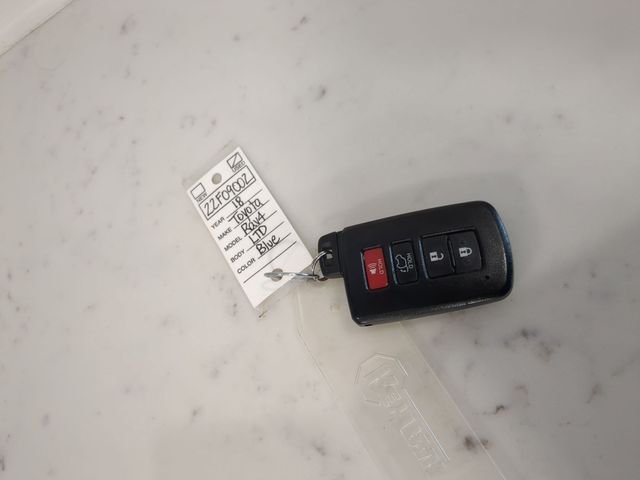 Used 2018 Magnetic Gray Metallic Toyota Limited image 3