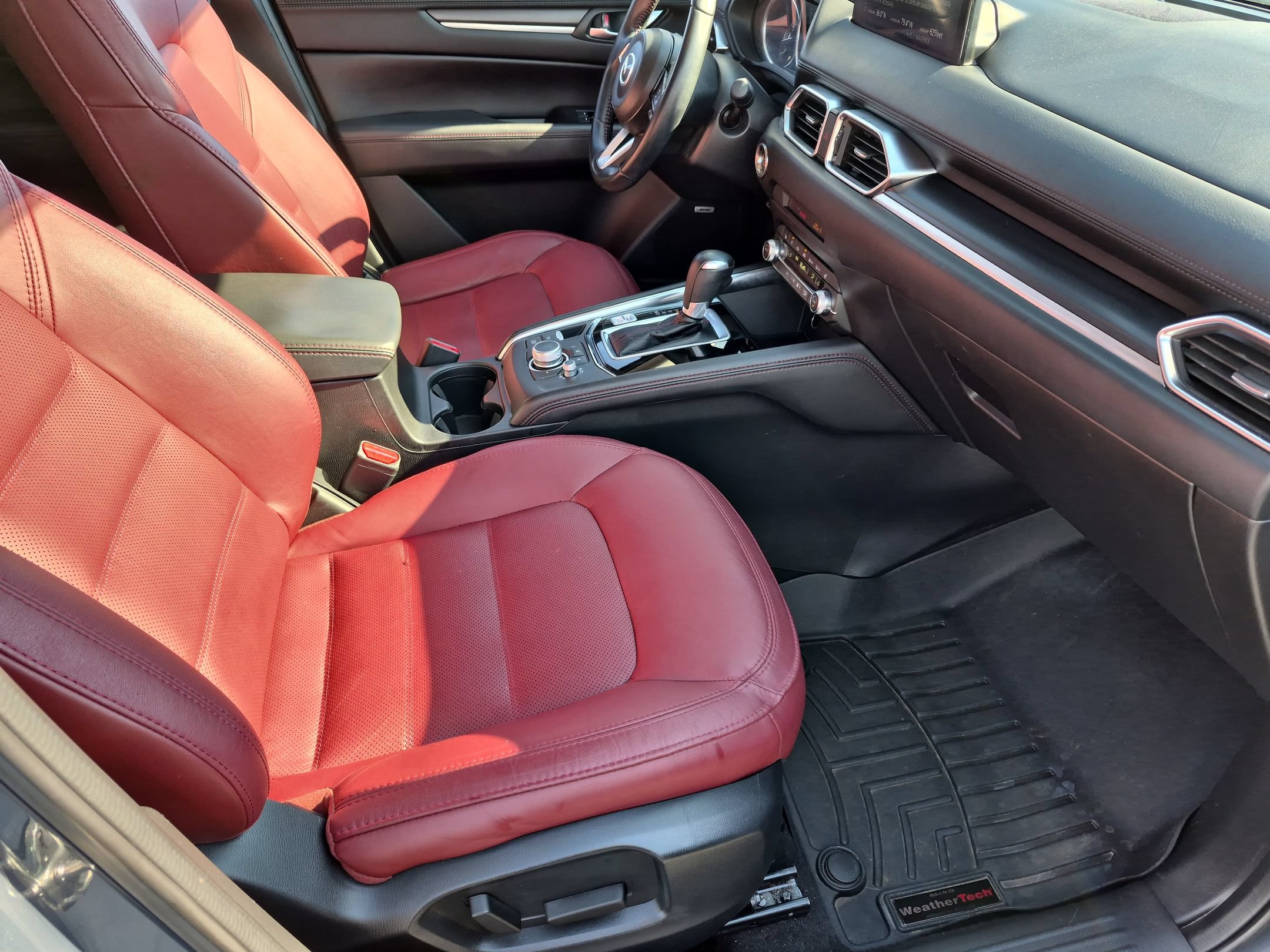 Used 2021 Polymetal Gray Mazda Carbon Edition image 35