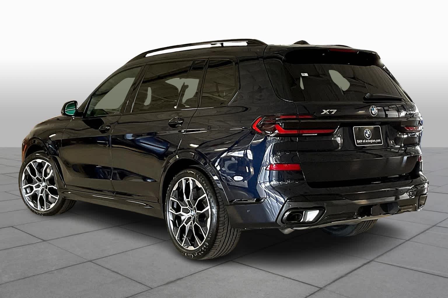 Used 2025 Carbon Black Metallic BMW xDrive40i image 12