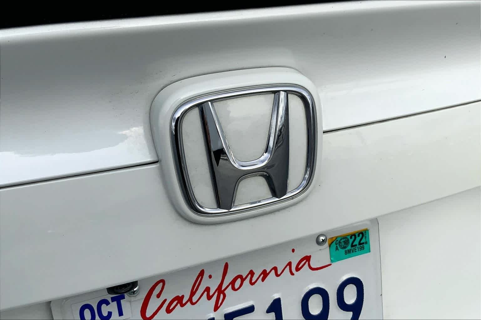 Used 2019 Platinum White Pearl Honda Sport image 29