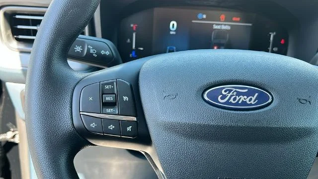 New 2025 Shadow Black Ford XLT image 32