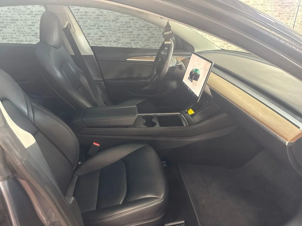 Used 2023 Midnight Silver Metallic Tesla Long Range image 11