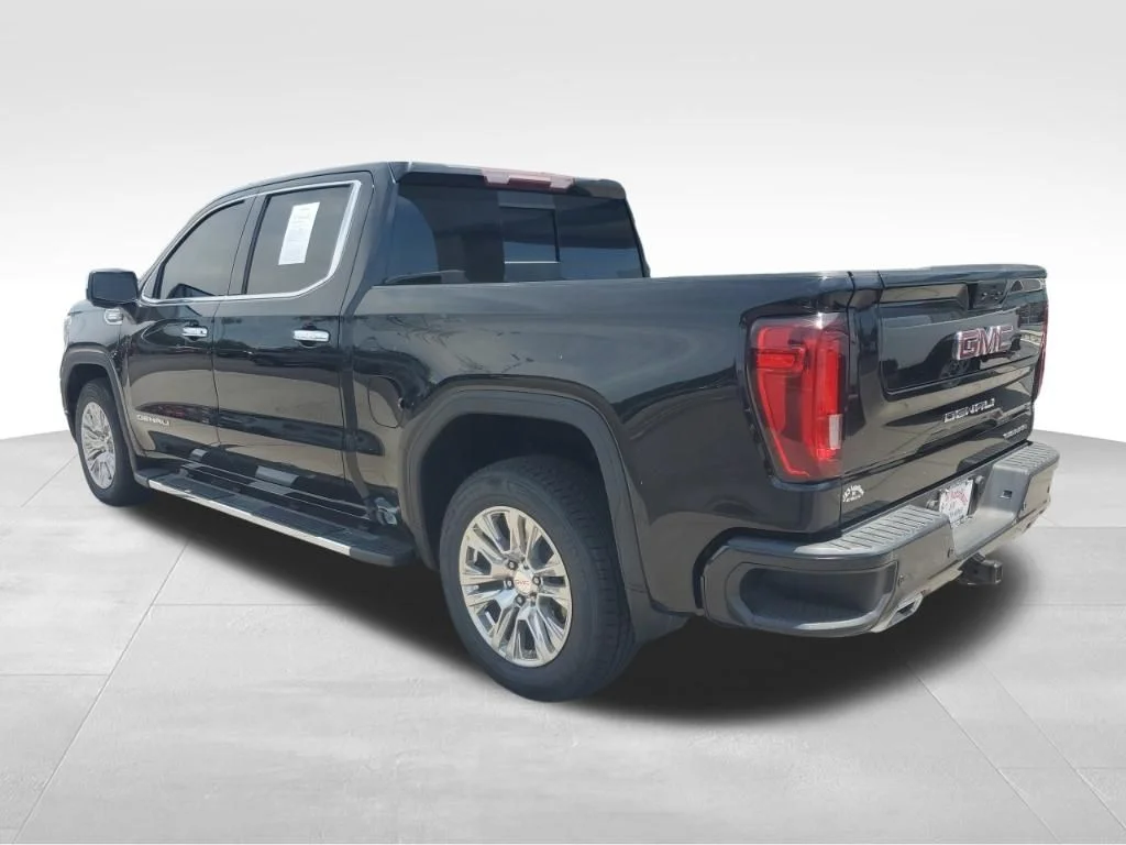 Used 2021 Black GMC Denali image 3