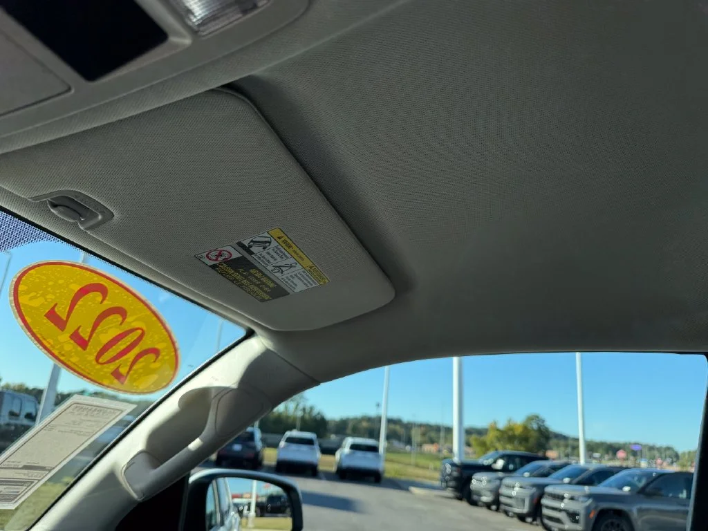 Used 2022 White Toyota SR5 image 14