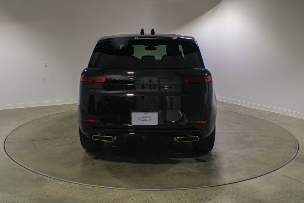 New 2026 Santorini Black Land Rover Dynamic SE image 5