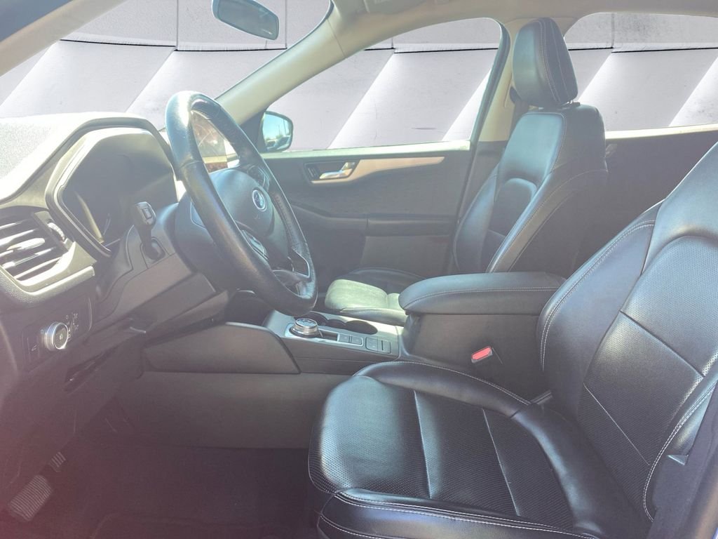 Used 2020 Blue Ford SEL image 7