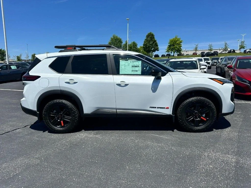 New 2026 Everest White Pearl TriCoat Nissan Rock Creek® image 2