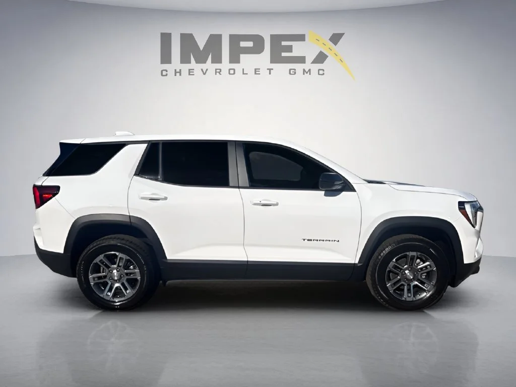 New 2027 Summit White GMC Elevation image 6
