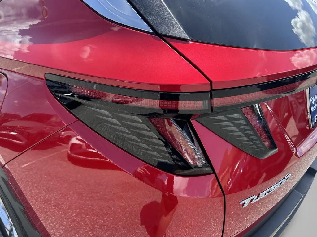 Used 2023 Red Hyundai SEL image 14