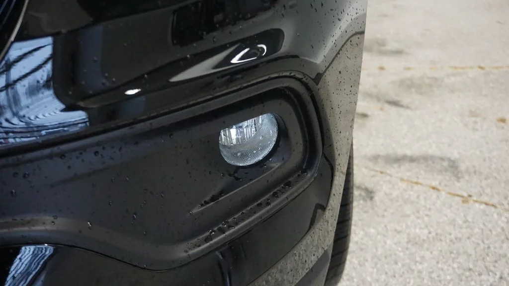 New 2026 Diamond Black Crystal Pearlcoat Jeep Latitude image 17