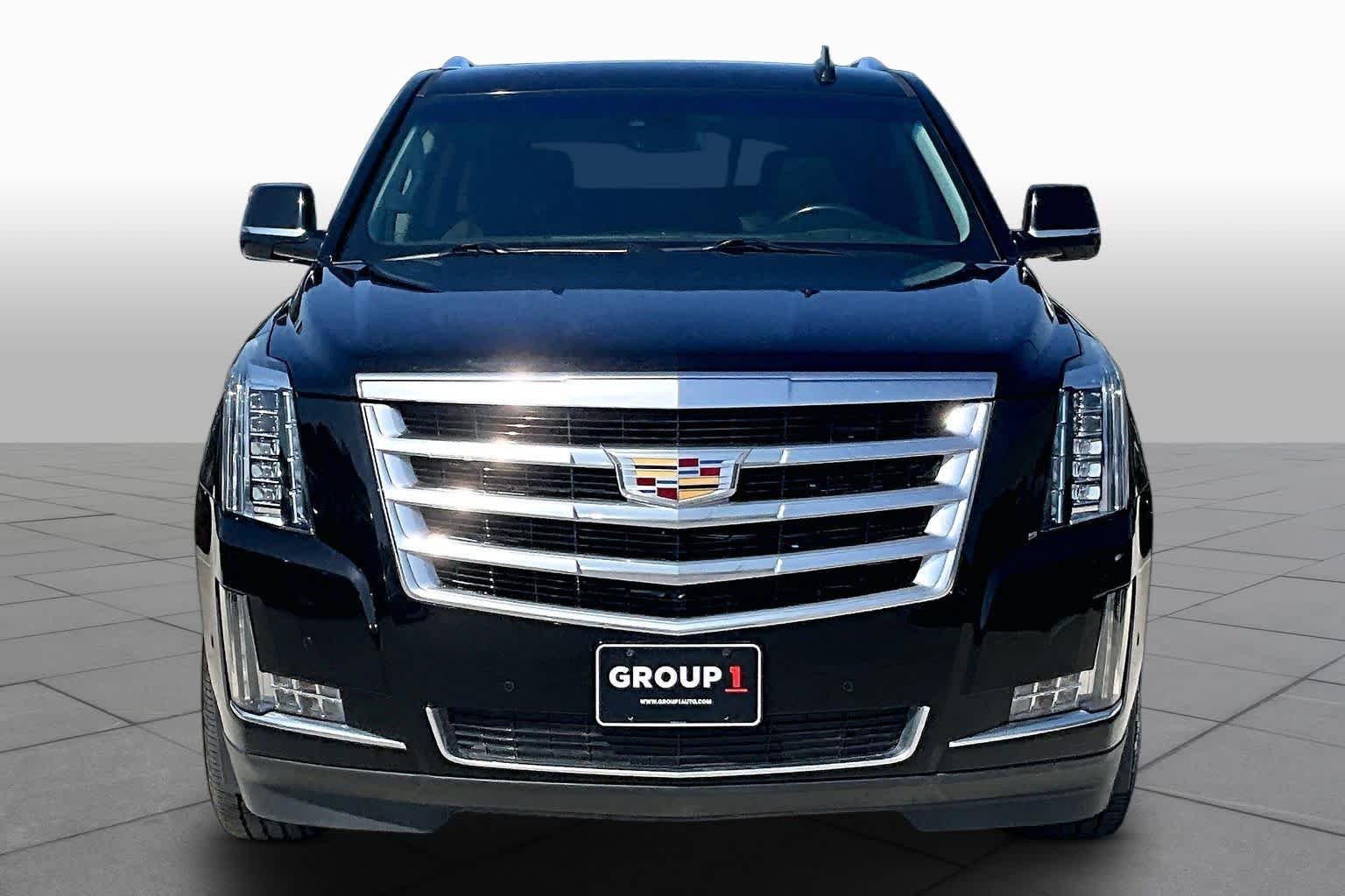 Used 2020 Black Raven Cadillac Luxury image 4