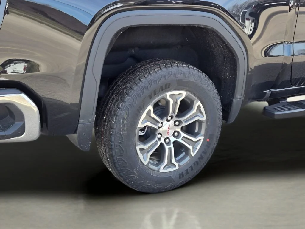 2026 GMC Sierra 1500 SLE - Photo 13