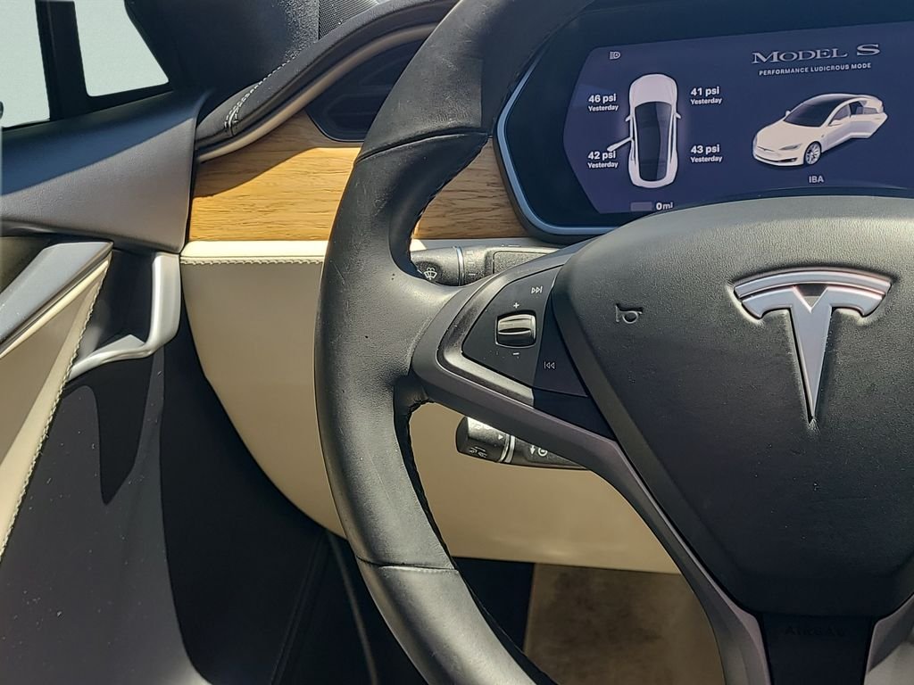 Used 2019  Tesla Performance image 19