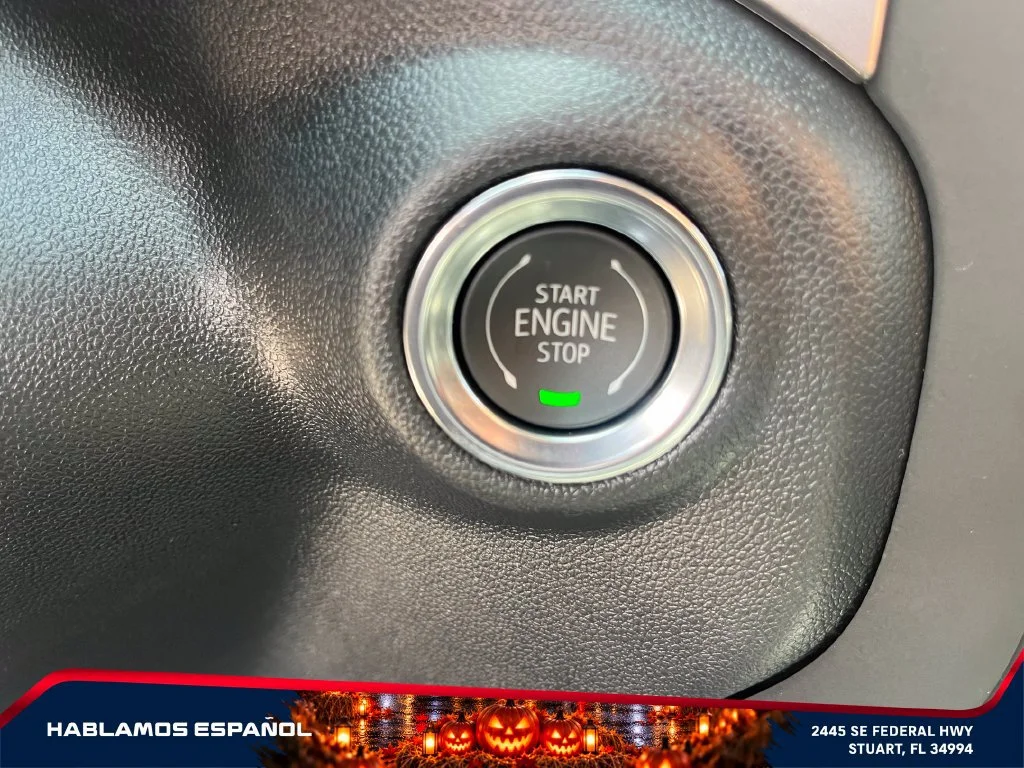 New 2026 Summit White GMC Pro image 20