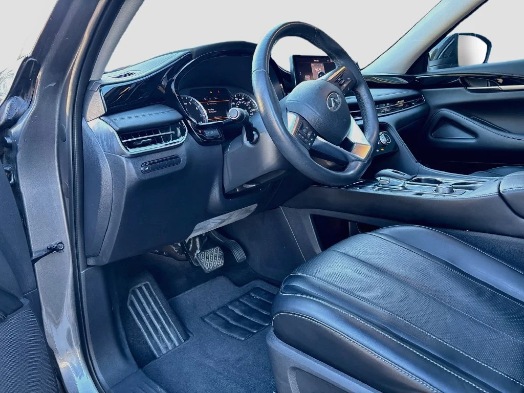 Used 2024 Graphite Shadow INFINITI PURE image 9