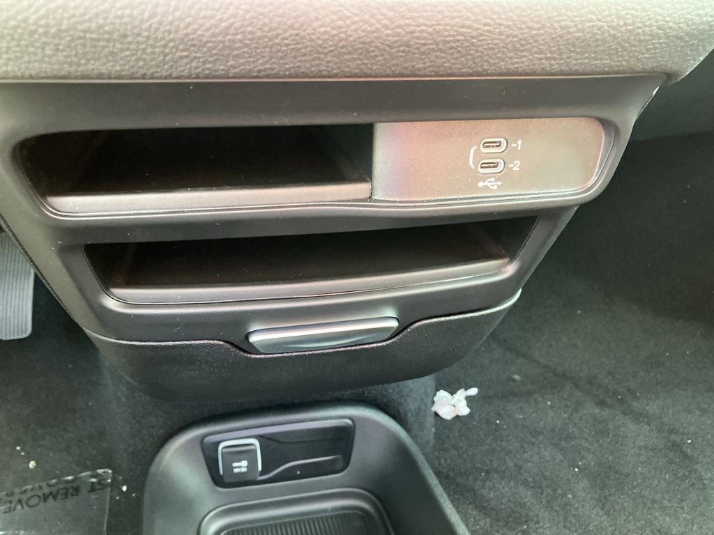 2026 Chrysler Pacifica Select - Photo 18