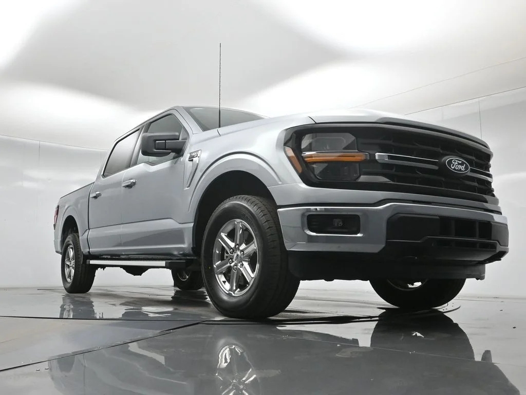 Certified Used 2025 Silver Ford XLT image 45