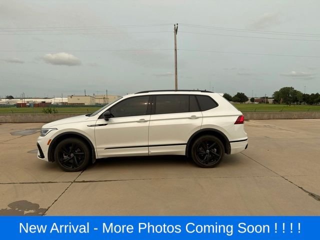 Used 2023 White Volkswagen 2.0T SE R-Line Black image 8