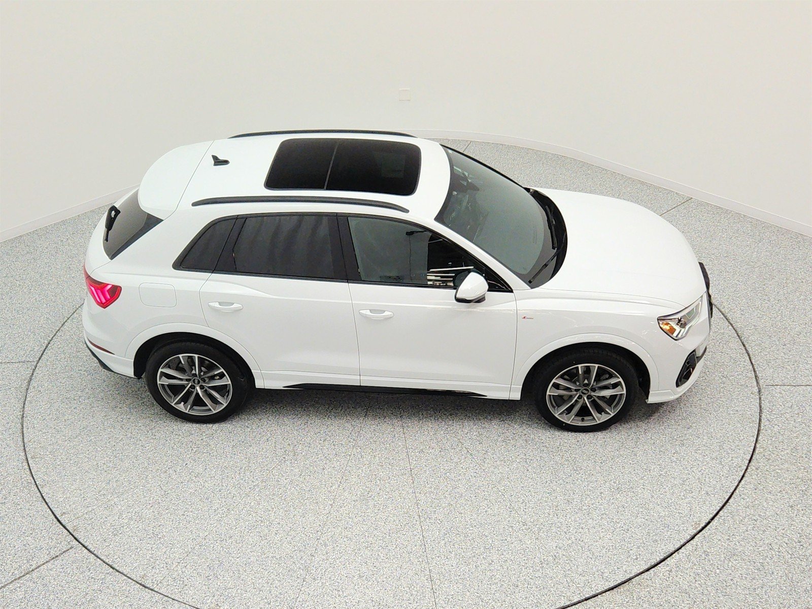 Used 2023 Glacier White Metallic Audi S line Premium Plus image 25