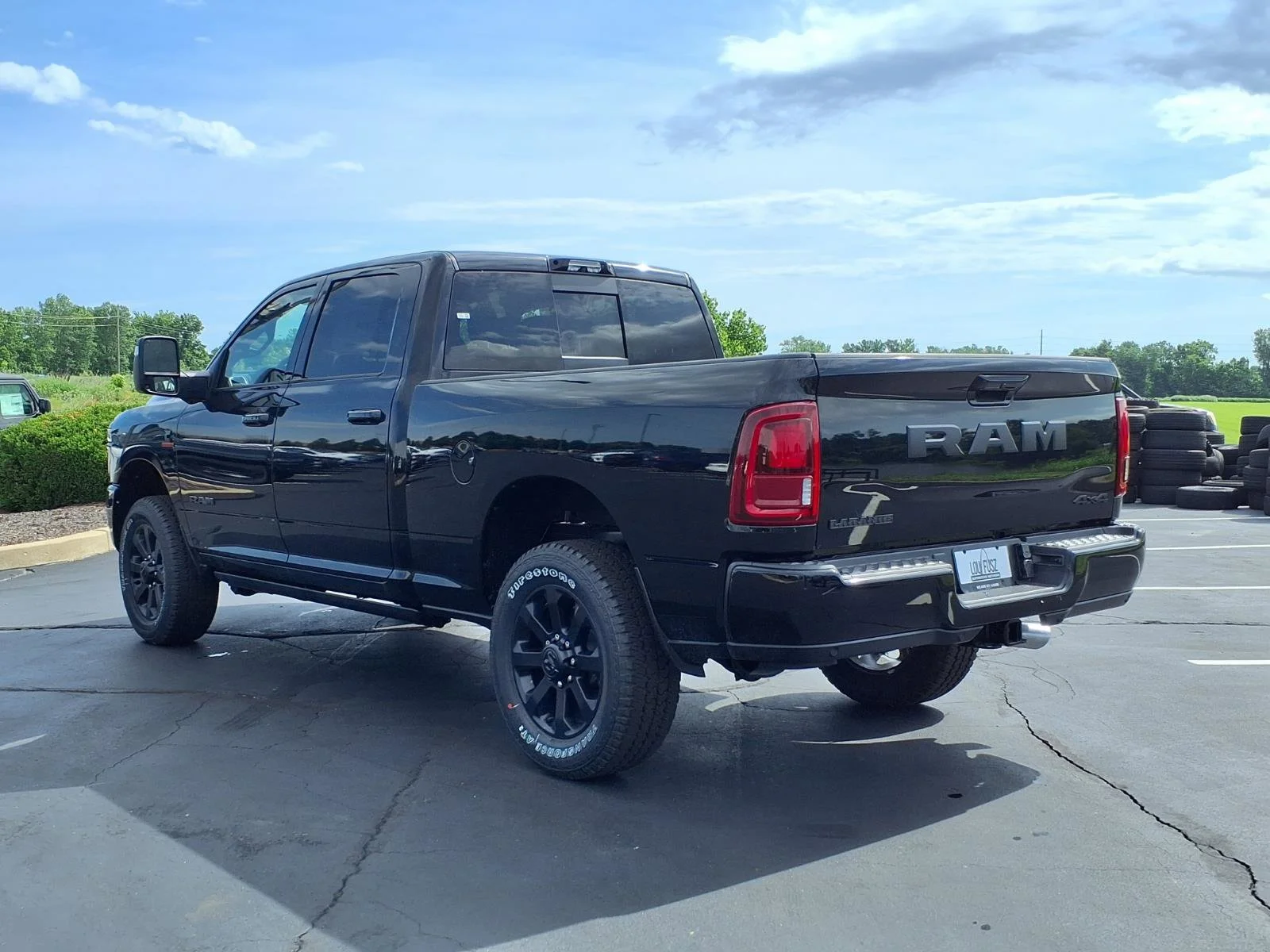 New 2026 Diamond Black Crystal Pearl-Coat Exterior Paint RAM Laramie image 16