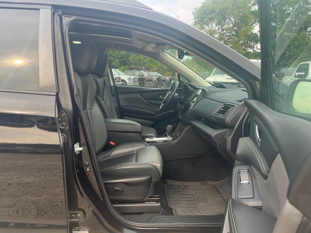 Used 2023 Crystal Black Silica Subaru Onyx Edition image 35