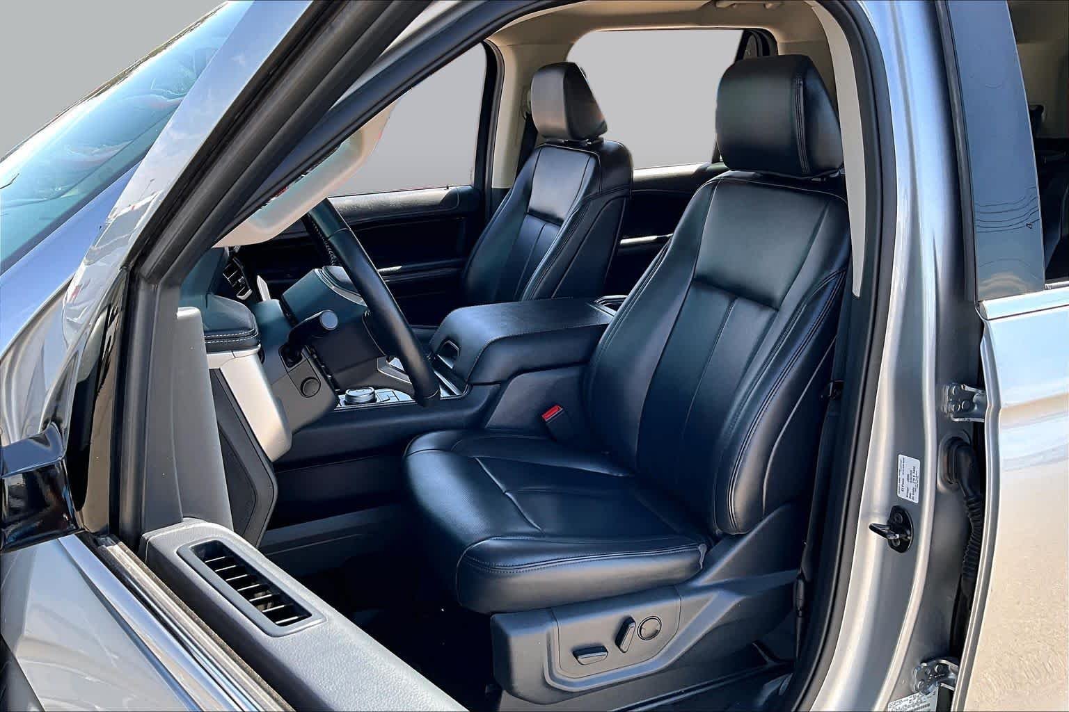 Used 2023 Iconic Silver Metallic Ford XLT image 8