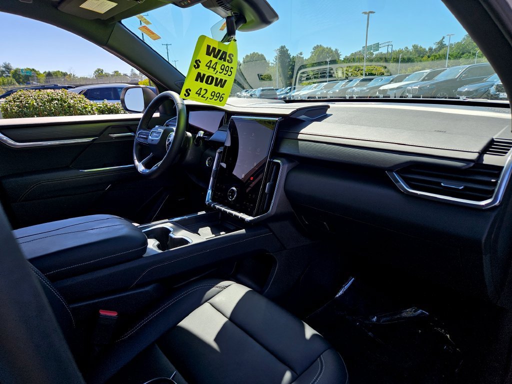 2026 GMC Acadia Elevation - Photo 12