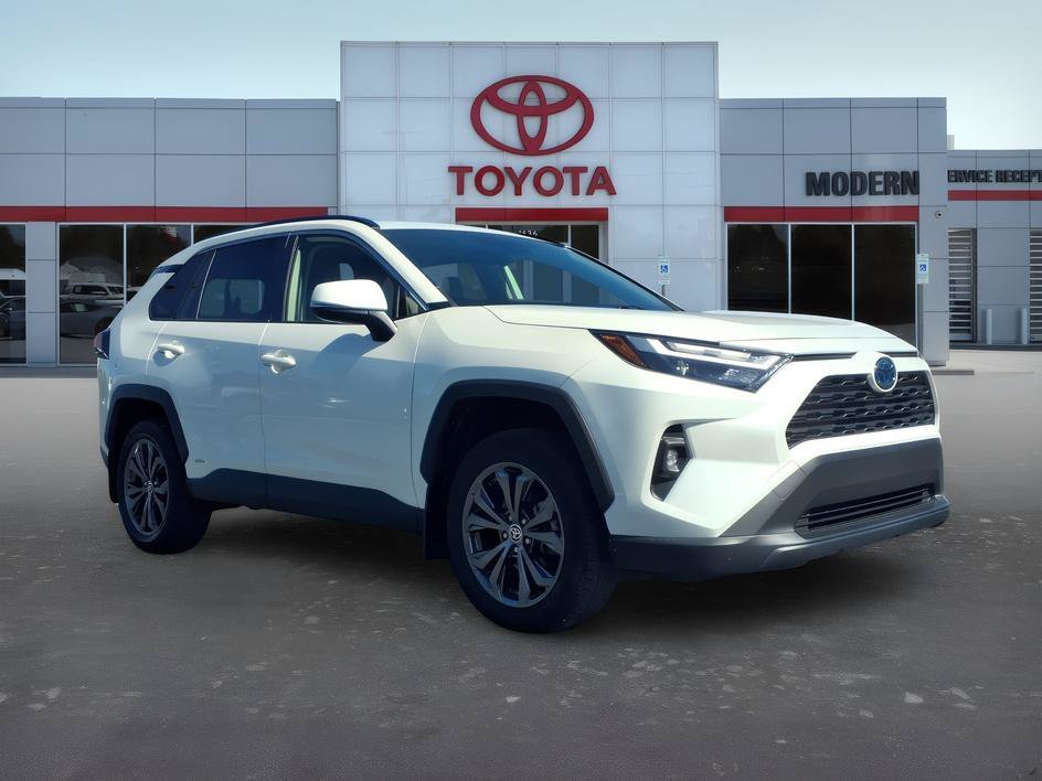 Used 2022 Blizzard Pearl Toyota Hybrid XLE Premium image 7