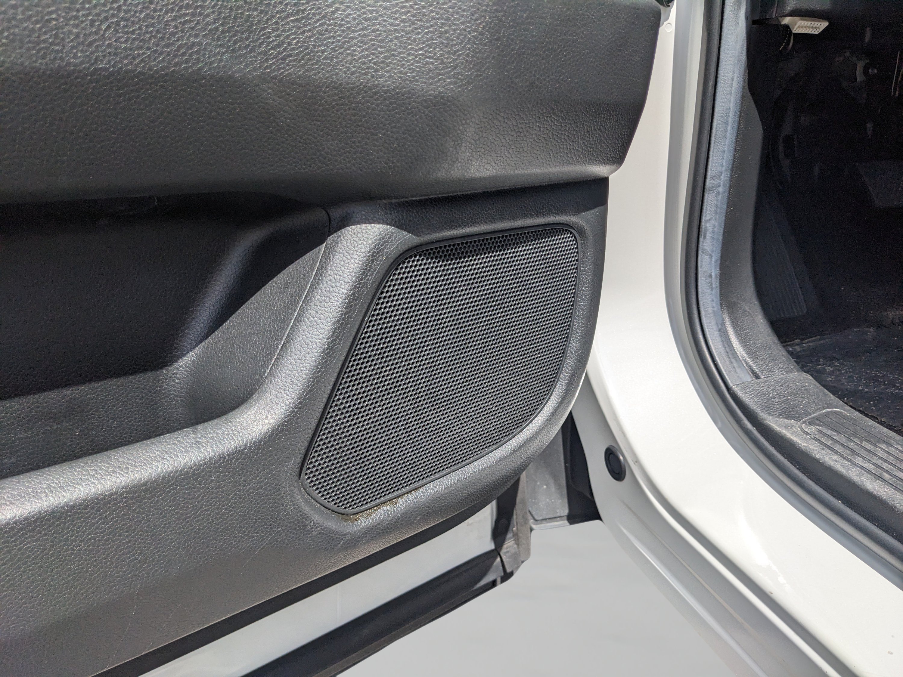 Certified Used 2025 Platinum White Honda Touring image 21