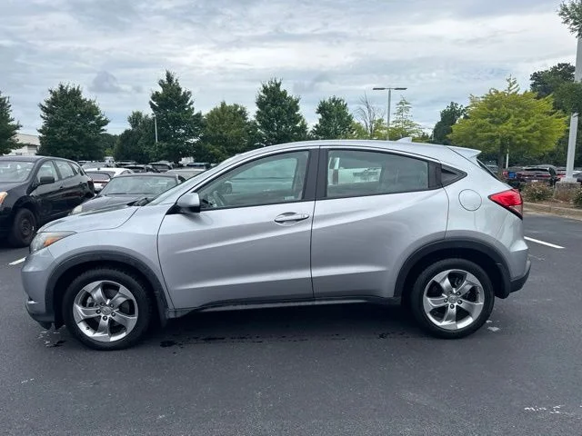 Used 2018 Gray Honda LX image 2
