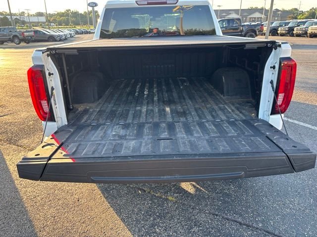 Used 2023 Summit White GMC SLT image 18