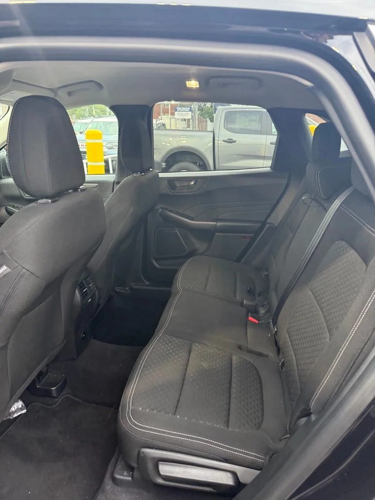 Used 2023 Black Ford Active image 5