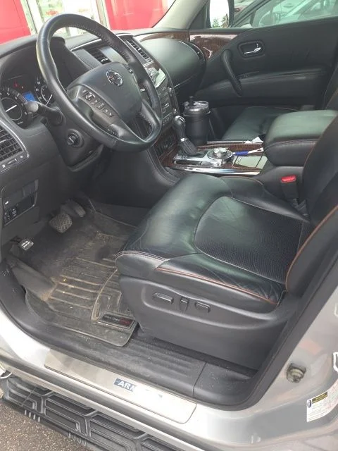 Used 2017 Silver Nissan SL image 11