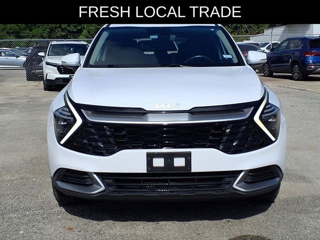 Used 2025 White Kia EX image 3