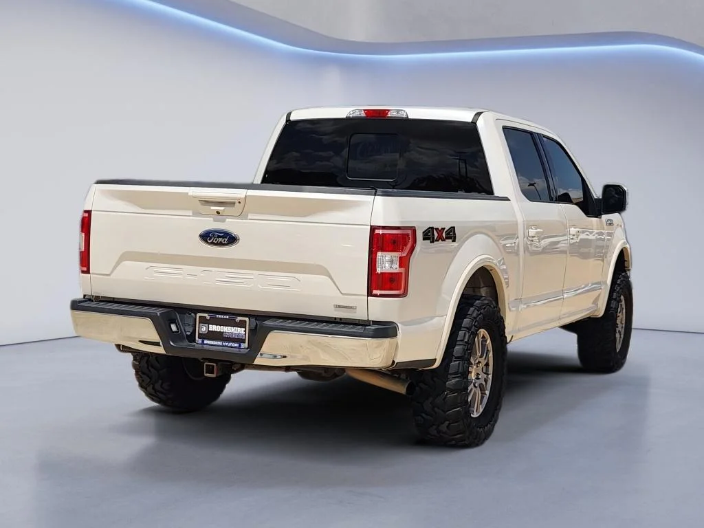 Used 2018 White Platinum Metallic Tri-Coat Ford LARIAT image 9